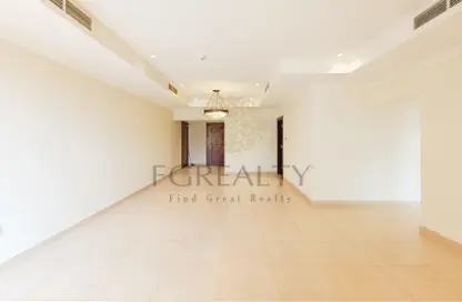 Apartment - 2 Bedrooms - 2 Bathrooms for rent in West Porto Drive - Porto Arabia - The Pearl Island - Doha