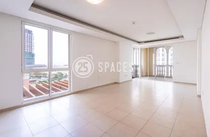 Apartment - 2 Bedrooms - 3 Bathrooms for rent in Viva East - Viva Bahriyah - The Pearl Island - Doha