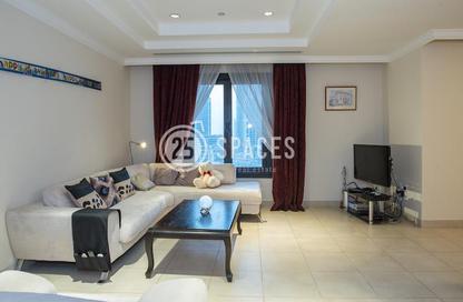 Apartment - 2 Bedrooms - 3 Bathrooms for sale in West Porto Drive - Porto Arabia - The Pearl Island - Doha