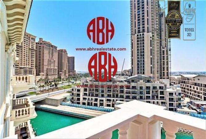 Apartment - 3 Bedrooms - 4 Bathrooms for rent in Waterfront Townhouses - Qanat Quartier - The Pearl Island - Doha