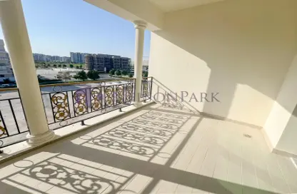 Apartment - 1 Bedroom - 2 Bathrooms for sale in Lusail City - Lusail