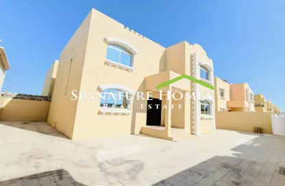 Villa - 4 Bedrooms - 4 Bathrooms for rent in Wadi Al Shaheeniya Street - Ain Khaled - Doha