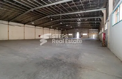 Warehouse - Studio for rent in Industrial Area 4 - Industrial Area - Industrial Area - Doha