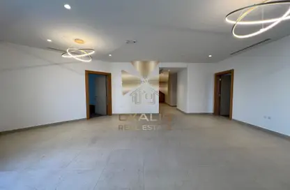 Apartment - 2 Bedrooms - 3 Bathrooms for rent in Viva East - Viva Bahriyah - The Pearl Island - Doha