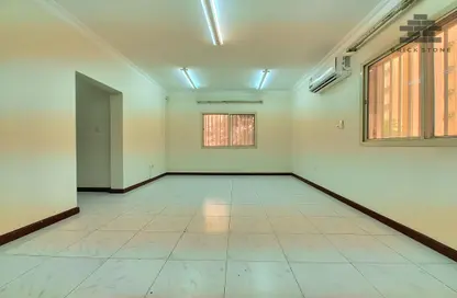 Apartment - 3 Bedrooms - 3 Bathrooms for rent in Anas Street - Fereej Bin Mahmoud North - Fereej Bin Mahmoud - Doha