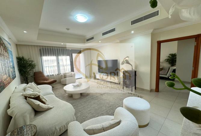 Apartment - 1 Bedroom - 2 Bathrooms for sale in East Porto Drive - Porto Arabia - The Pearl Island - Doha