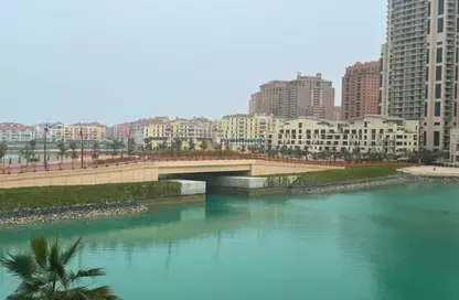 Apartment - 1 Bedroom - 2 Bathrooms for rent in Gewan Island - The Pearl Island - Doha