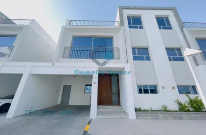 Compound - 3 Bedrooms - 5 Bathrooms for rent in Muraikh - AlMuraikh - Doha