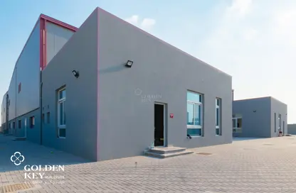 Warehouse - Studio - 5 Bathrooms for rent in East Industrial Street - Birkat Al Awamer - Al Wakra