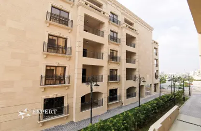 Apartment - 1 Bedroom - 2 Bathrooms for sale in Lusail City - Lusail