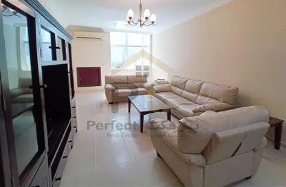 Apartment - 3 Bedrooms - 4 Bathrooms for rent in Anas Street - Fereej Bin Mahmoud North - Fereej Bin Mahmoud - Doha