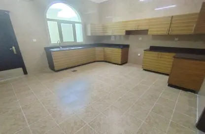 Villa - 5 Bedrooms - 4 Bathrooms for rent in Al Hilal East - Al Hilal - Doha