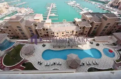 Apartment - 1 Bedroom - 2 Bathrooms for rent in Sabban Towers - Porto Arabia - The Pearl Island - Doha