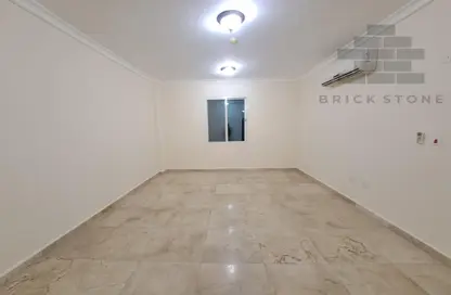 Apartment - 2 Bedrooms - 2 Bathrooms for rent in Abu Talha Street - Fereej Bin Omran - Doha