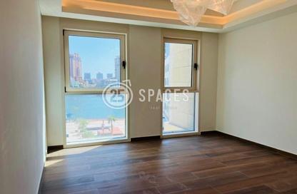 Apartment - 2 Bedrooms - 3 Bathrooms for sale in Crystal Residence - The Pearl Island - Doha