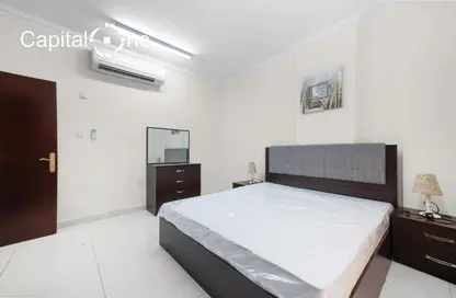 Apartment - 2 Bedrooms - 2 Bathrooms for rent in Al Mansoura - Al Mansoura - Doha