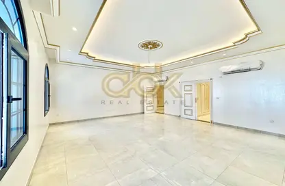 Villa for rent in Al Nuaija Street - Al Nuaija - Doha