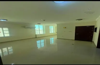 Apartment - 2 Bedrooms - 2 Bathrooms for rent in Al Mansoura - Al Mansoura - Doha