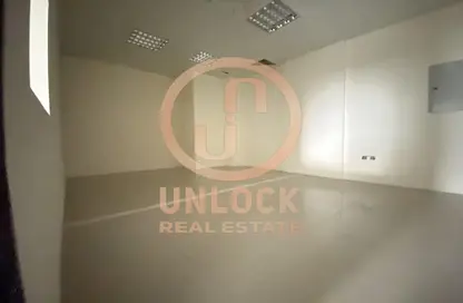 Office Space - Studio - 2 Bathrooms for rent in Muntazah 19 - Al Muntazah - Doha