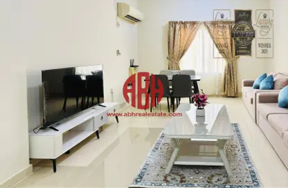 Apartment - 2 Bedrooms - 2 Bathrooms for rent in Al Tabari Street - Fereej Bin Omran - Doha