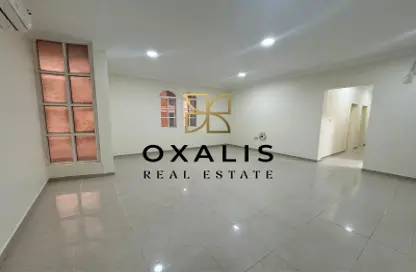 Apartment - 2 Bedrooms - 2 Bathrooms for rent in Al Nasr Street - Al Nasr - Doha