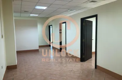 Office Space - Studio - 2 Bathrooms for rent in Ramada Commercial Building - Al Rawabi Street - Al Muntazah - Doha