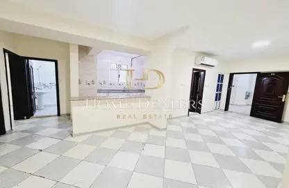 Apartment - 2 Bedrooms - 2 Bathrooms for rent in Musheireb - Musheireb - Doha