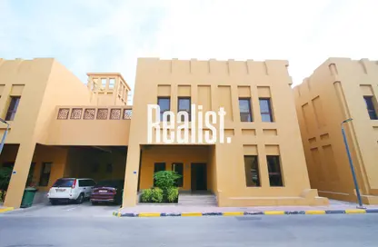 Villa - 4 Bedrooms - 5 Bathrooms for rent in Wadi Al Markh - Muraikh - AlMuraikh - Doha