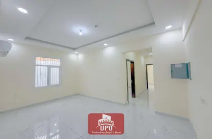 Apartment - 2 Bedrooms - 2 Bathrooms for rent in Bin Omran 46 - Fereej Bin Omran - Doha