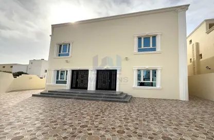 Villa - 6 Bedrooms - 6 Bathrooms for sale in Umm Qarn - Al Daayen