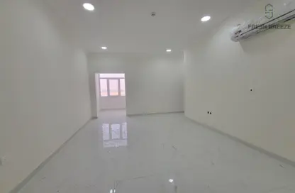 Apartment - 2 Bedrooms - 2 Bathrooms for rent in Fereej Kulaib - Doha