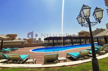 Apartment - 3 Bedrooms - 5 Bathrooms for rent in Piazza Arabia - Porto Arabia - The Pearl Island - Doha