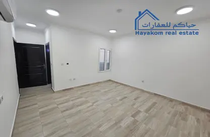 Villa - 5 Bedrooms - 5 Bathrooms for rent in Al Kheesa - Al Kheesa - Umm Salal Mohammed