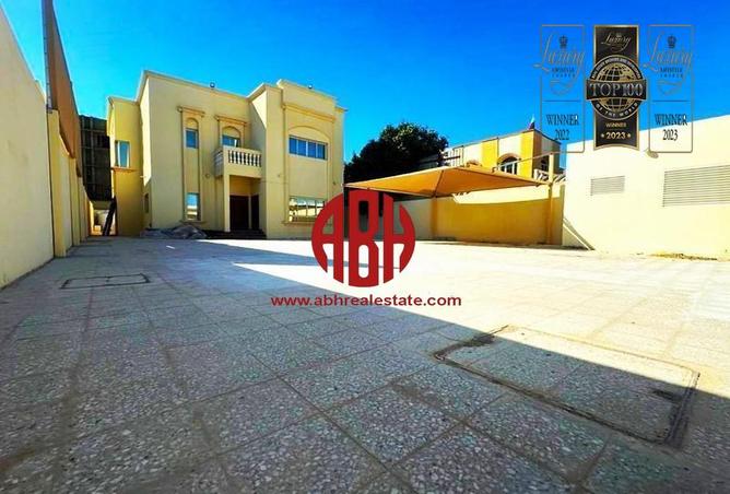 Villa - 5 Bedrooms - 6 Bathrooms for rent in Al Keesa Gate - Al Kheesa - Umm Salal Mohammed