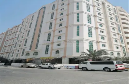 Apartment - 3 Bedrooms - 3 Bathrooms for rent in Doha Al Jadeed - Doha