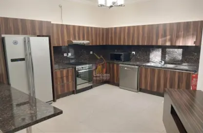 Compound - 3 Bedrooms - 4 Bathrooms for rent in Al Thumama - Al Thumama - Doha