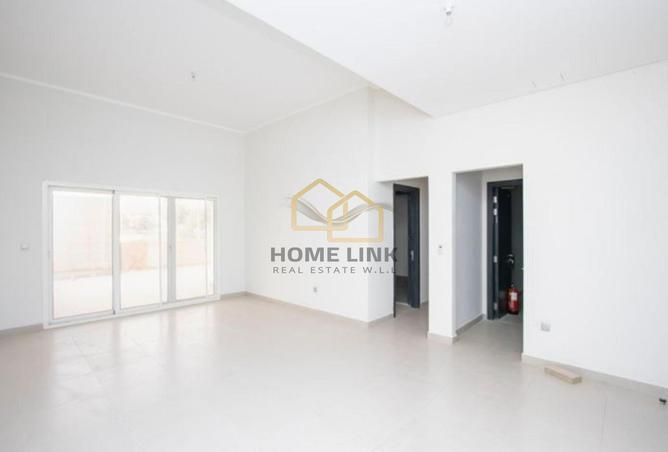 Apartment - 2 Bedrooms - 4 Bathrooms for sale in Dara - Fox Hills - Lusail