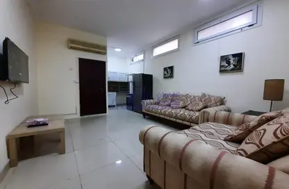 Apartment - 1 Bedroom - 1 Bathroom for rent in Street 871 - Al Duhail South - Al Duhail - Doha