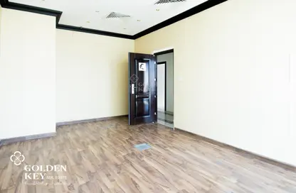 Office Space - Studio - 2 Bathrooms for rent in Hiteen Street - Al Muntazah - Doha