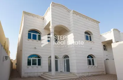 Villa - 7 Bedrooms - 7+ Bathrooms for sale in Al Khor Community - Al Khor