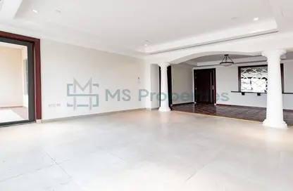 Townhouse - 2 Bedrooms - 3 Bathrooms for sale in East Porto Drive - Porto Arabia - The Pearl Island - Doha