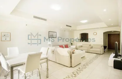 Apartment - 2 Bedrooms - 3 Bathrooms for sale in West Porto Drive - Porto Arabia - The Pearl Island - Doha