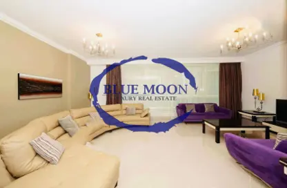 Apartment - 2 Bedrooms - 3 Bathrooms for rent in Navigation Tower - West Bay - West Bay - Doha