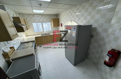 Kitchen image for: Apartment - 3 Bedrooms - 3 Bathrooms for rent in Thabit Bin Zaid Street - Al Mansoura - Doha, Image 1