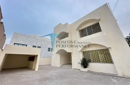 Villa - 3 Bedrooms - 5 Bathrooms for rent in RASTEC 24 - Al Kinana Street - Al Sadd - Doha