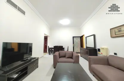 Apartment - 2 Bedrooms - 2 Bathrooms for rent in Al Zubair Bakkar Street - Al Sadd - Doha