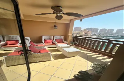 Apartment - 2 Bedrooms - 2 Bathrooms for rent in Porto Arabia - The Pearl Island - Doha