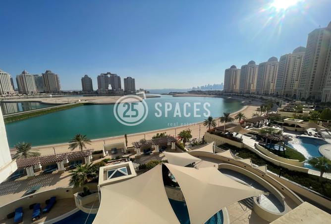 Apartment - 2 Bedrooms - 3 Bathrooms for rent in Viva West - Viva Bahriyah - The Pearl Island - Doha