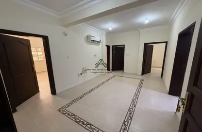 Apartment - 3 Bedrooms - 2 Bathrooms for rent in Madinat Khalifa South - Madinat Khalifa - Doha