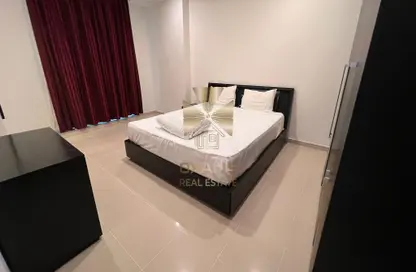 Apartment - 2 Bedrooms - 2 Bathrooms for rent in Regency Business Center 2 - Regency Business Center 2 - Corniche Road - Doha